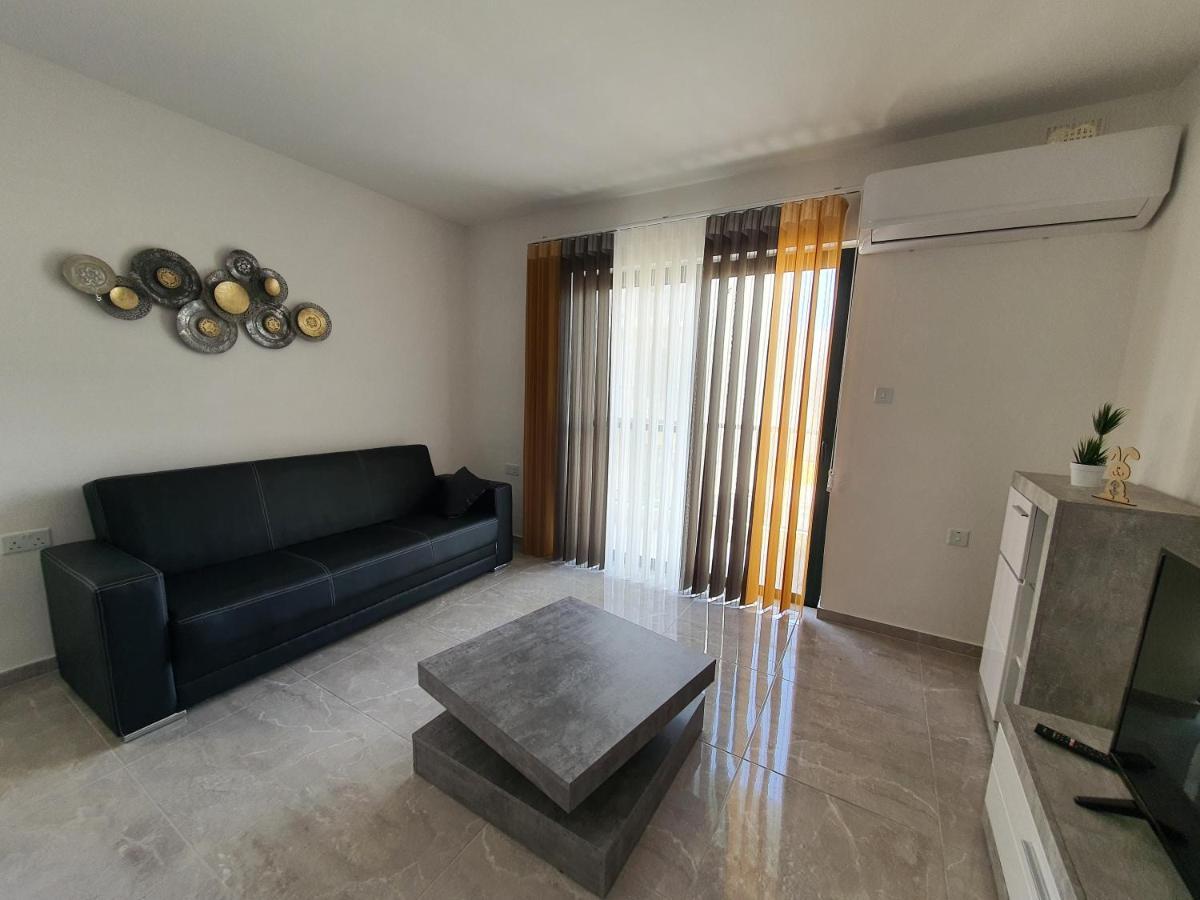 Apartament Pretty 2 Bedroom With Shared Pool *
