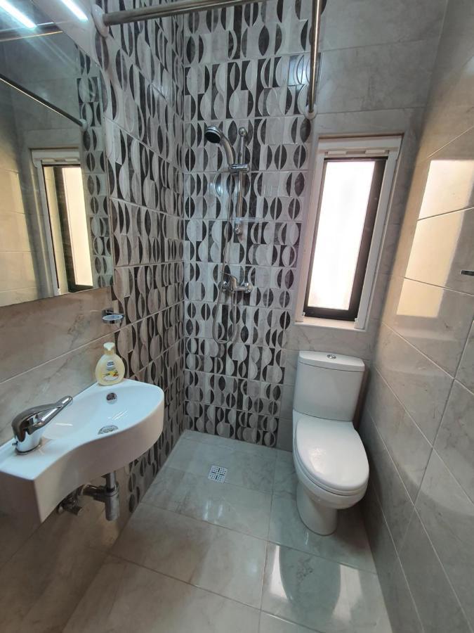Apartment Pretty 2 Bedroom With Shared Pool